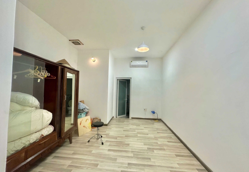 0914020039 GIẢM MẠNH BÁN GẤP SIÊU BIỆT THỰ QUẬN 7 - MẶT TIỀN HẺM XE HƠI NGUYỄN THỊ THẬP, Q7