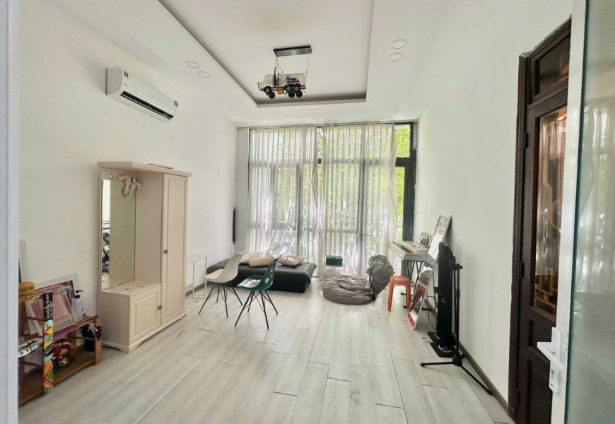 0914020039 GIẢM MẠNH BÁN GẤP SIÊU BIỆT THỰ QUẬN 7 - MẶT TIỀN HẺM XE HƠI NGUYỄN THỊ THẬP, Q7