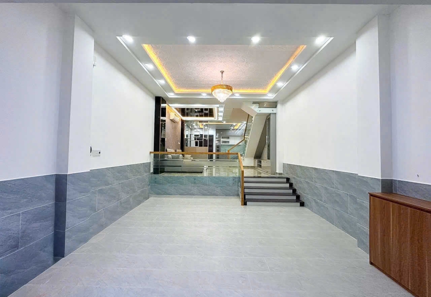BÁN NHÀ PHỐ HIỆN ĐẠI 3 TẦNG ĐƯỜNG HUỲNH TẤN PHÁT NHÀ BÈ
