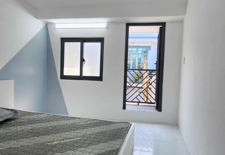 Bán nhà mặt tiền hẻm nở hậu kinh doanh buôn bán được 1247/ Huỳnh Tấn Phát- Phú Thuận q7