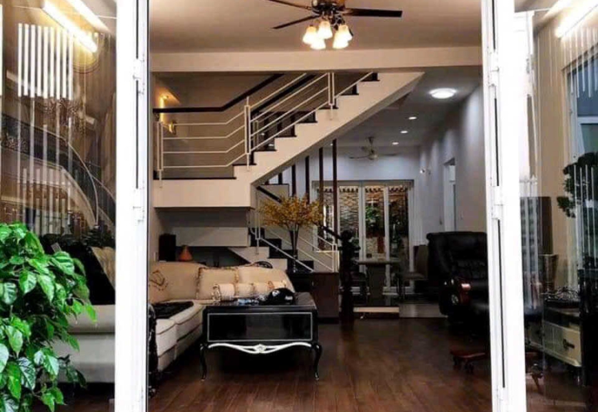 Cần bán nhà HXH Huỳnh Tấn Phát, phường Phú Thuận,Quận 7