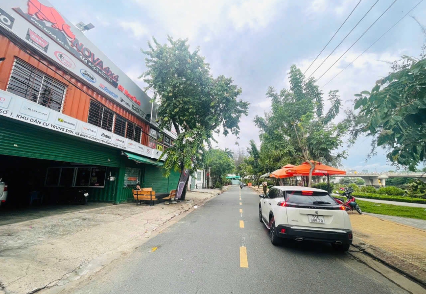 Bán cặp đất biệt thự MT đường số 1 View Sông Kdc trung sơn