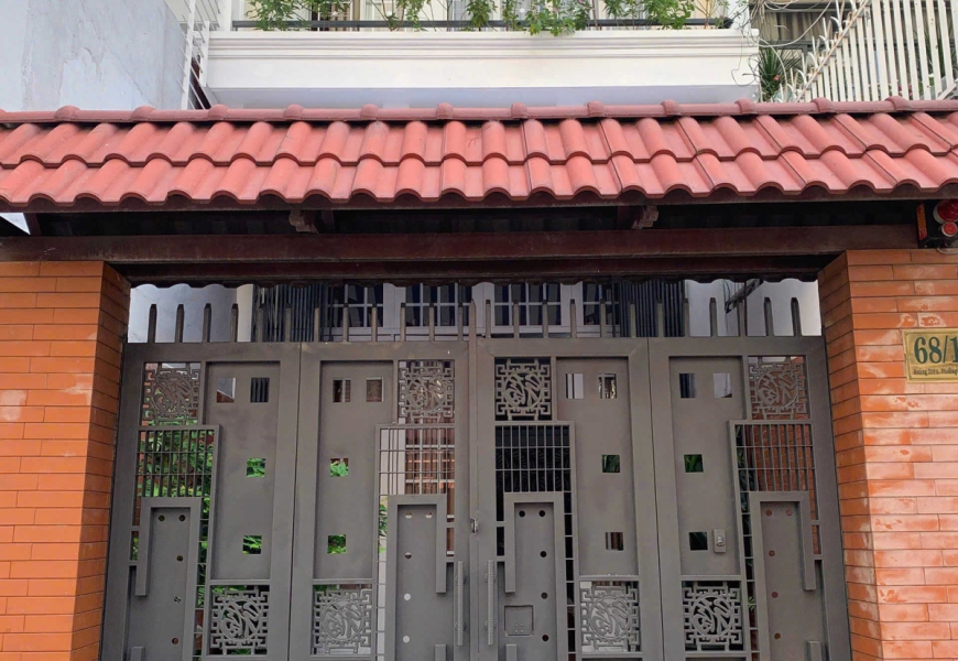 Cần bán nhà hẻm xe tải (có hẻm trước & sau)