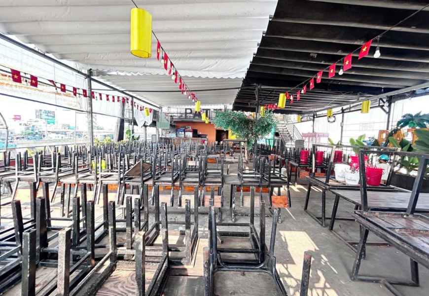 0914020039 em dung Hot Hot Tìm Chủ Mới cho mặt bằng rộng >800m2 Mặt tiền 749  đường trần xuân soạn, quận 7 :  rộng rãi , đông người qua lại , View sông- thành phố  thoáng mát,  KHÔNG BỊ NGẬP NƯỚC