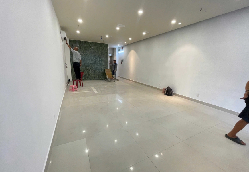 Cho thuê nhà phố mặt tiền Nguyễn Thị Thập, KDC Him Lam. Giá tốt nhất khu