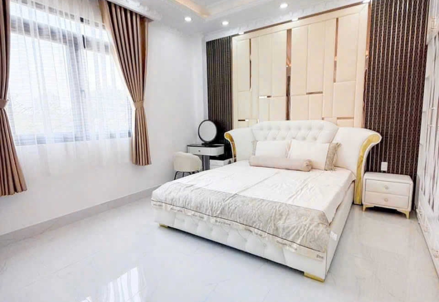 BÁN NHÀ MỚI FULL NỘI THẤT CAO CẤP- KDC ĐÀO TÔNG NGUYÊN-NHÀ BÈ