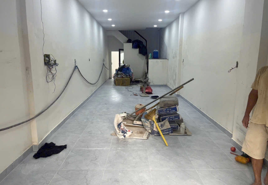 CHO THUÊ NHÀ MẶT TIỀN ĐƯỜNG LÂM VĂN BỀN, P. TÂN HƯNG, Q.7