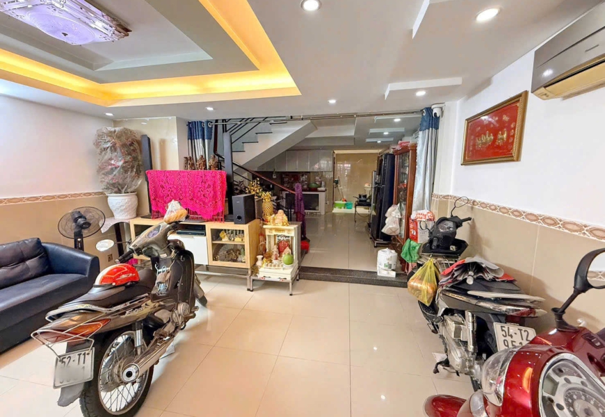 Cần bán Nhà xe hơi đậu trước nhà 60 Lâm Văn Bền, Tân Hưng, quận 7
