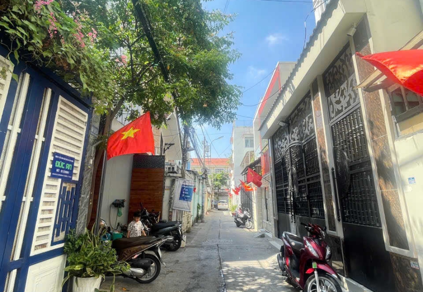 Cần bán Nhà xe hơi đậu trước nhà 60 Lâm Văn Bền, Tân Hưng, quận 7