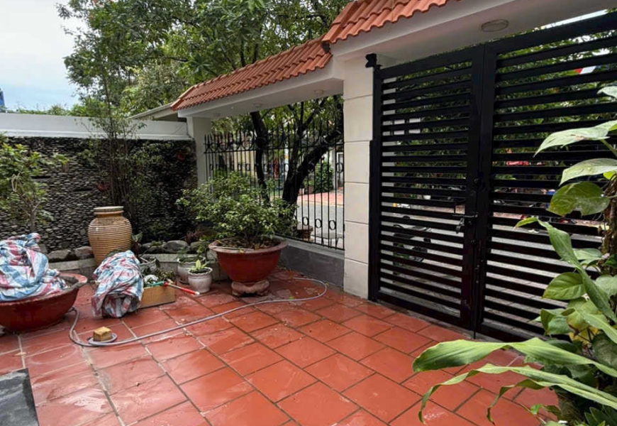 Bán biệt thự 2 mặt tiền trước và sau,đường số khu nam long trần trọng cung,Q7