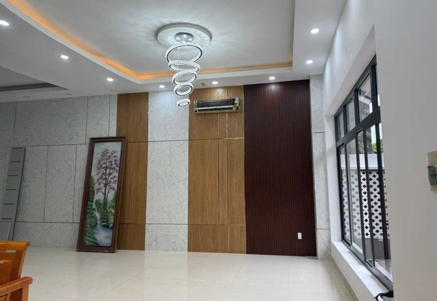 Bán biệt thự 2 mặt tiền trước và sau,đường số khu nam long trần trọng cung,Q7
