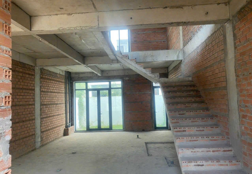 HOT HOT shophouse Lavila Bán 14ty600 Bán shophouse Lavila Kiến Á nguyễn hữu thọ đối diện Nine South và nằm song song với đại dự án GS Zeit đình đám cũa Hàn Quốc … 