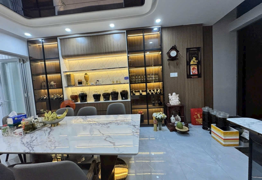 Bán nhà khu công ích phạm hữu lầu khu dân trí cao cấp
