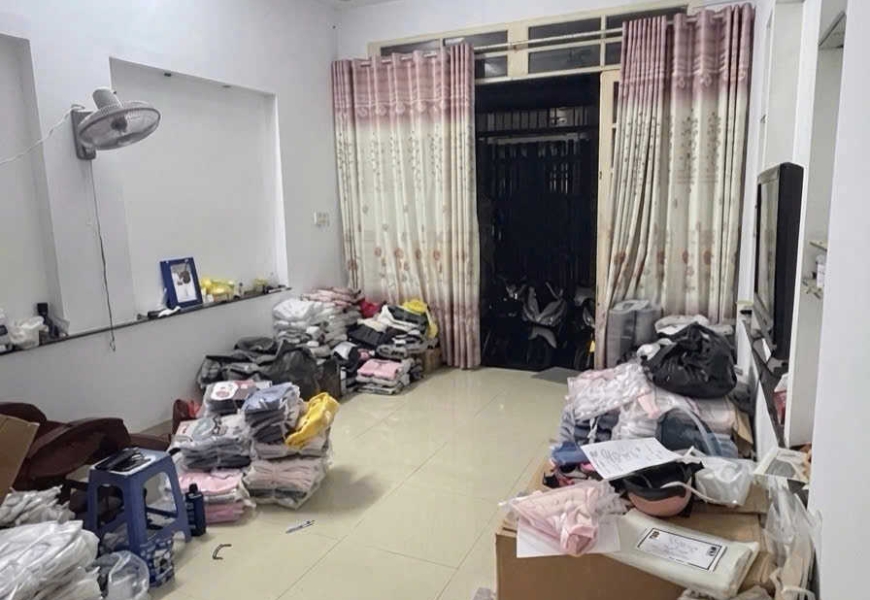 CHO THUÊ nguyên căn mặt tiền đường số Tân Quy- Q7