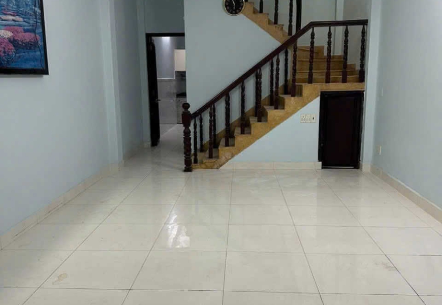 Nhà chính cho thuê. Thông tin cụ thể như sau - Gần chợ cư xá ngân hàng q7. Ở đường số 13, phường Tân Thuận Tây Q7