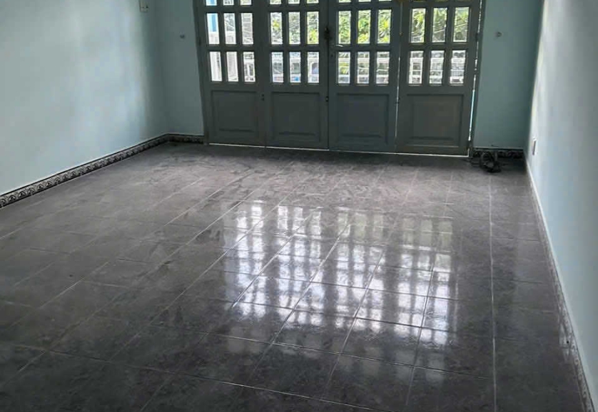 Nhà chính cho thuê. Thông tin cụ thể như sau - Gần chợ cư xá ngân hàng q7. Ở đường số 13, phường Tân Thuận Tây Q7