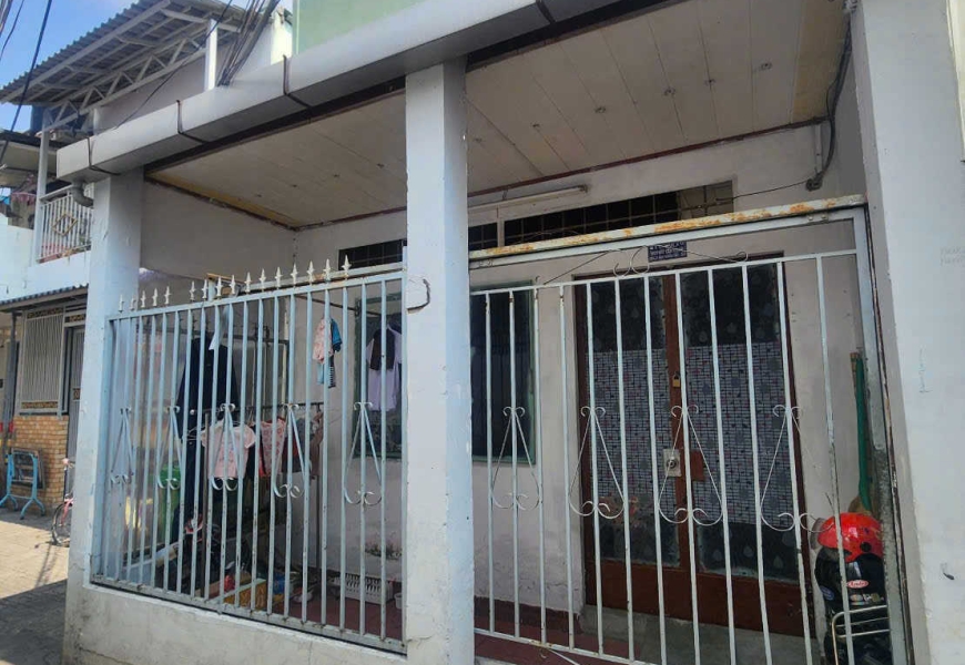 BÁN NHÀ 207/ Huỳnh Tấn Phát, Tân Thuận - Quận 7