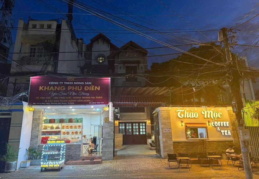 CẦN CHO THUÊ NHÀ NGUYÊN CĂN  cho thuê nhà nguyên căn kế chợ lý phục man