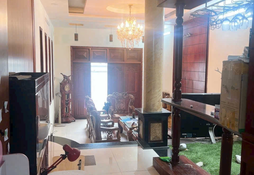 CẦN CHO THUÊ NHÀ NGUYÊN CĂN  cho thuê nhà nguyên căn kế chợ lý phục man