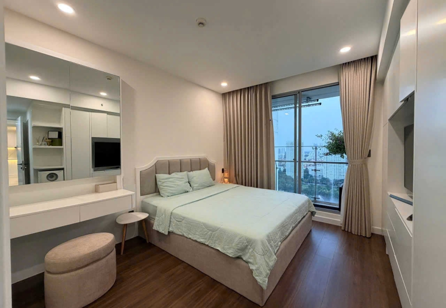 Cần bán gấp giảm 1tỷ còn 11,5 tỷ BÁN CĂN HỘ XANH ĐẲNG CẤP GIỮA TRUNG TÂM QUẬN 7 - Căn hộ Green Valley, tầng 21.