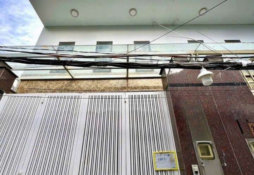 311/1c Nguyễn Thị Thập: Cách Lotte 300m, cách Nguyễn thị thập 30m. nhà đẹp mới cứng