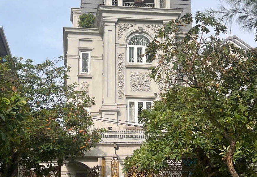 Biệt Thự MT Đường Số 1 KDC Trung Sơn (view sông) 