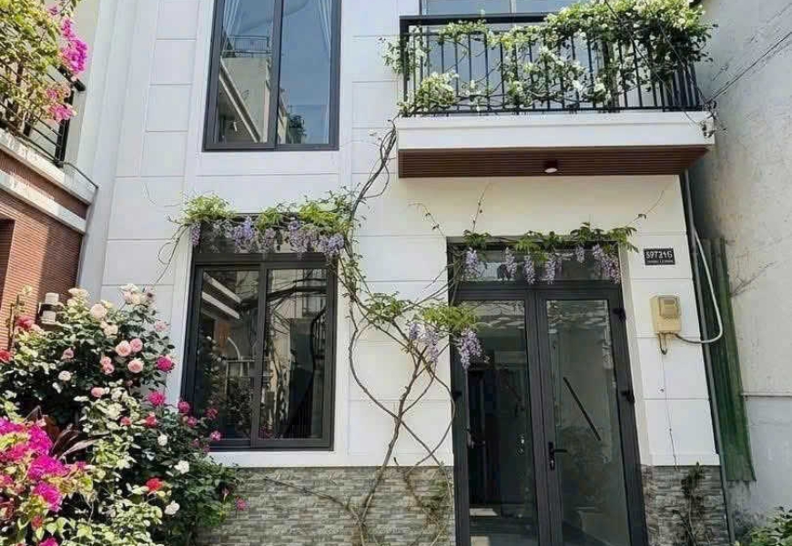 BÁN Nhà Hẻm 997 Trần Xuân Soạn Q7 ( gần cầu nguyễn văn cừ ) 