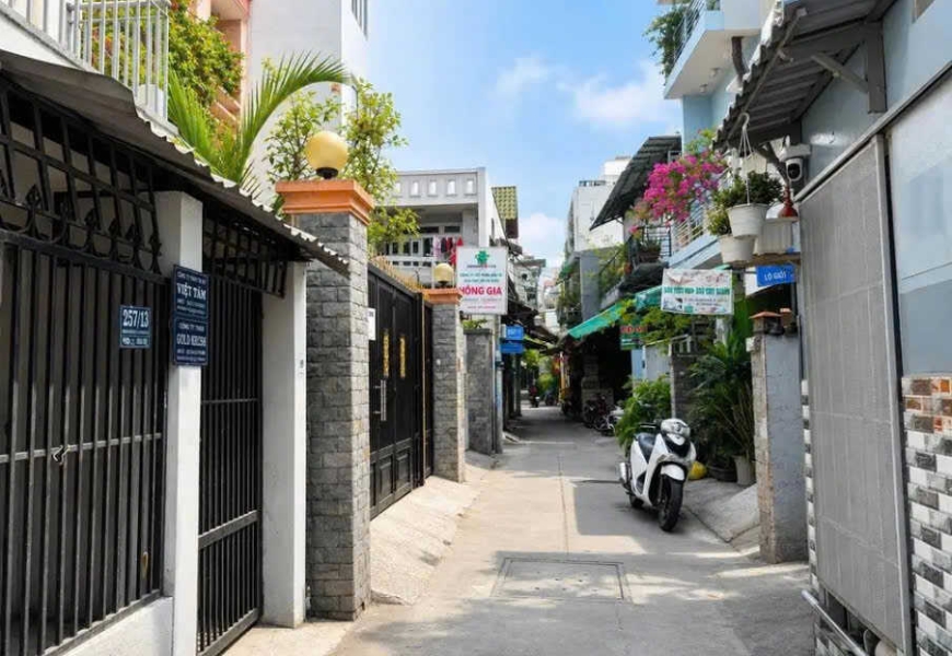 Bán nhà 1 lầu hẻm 257 đường Nguyễn Thị Thập P. Tân phú Quận 7