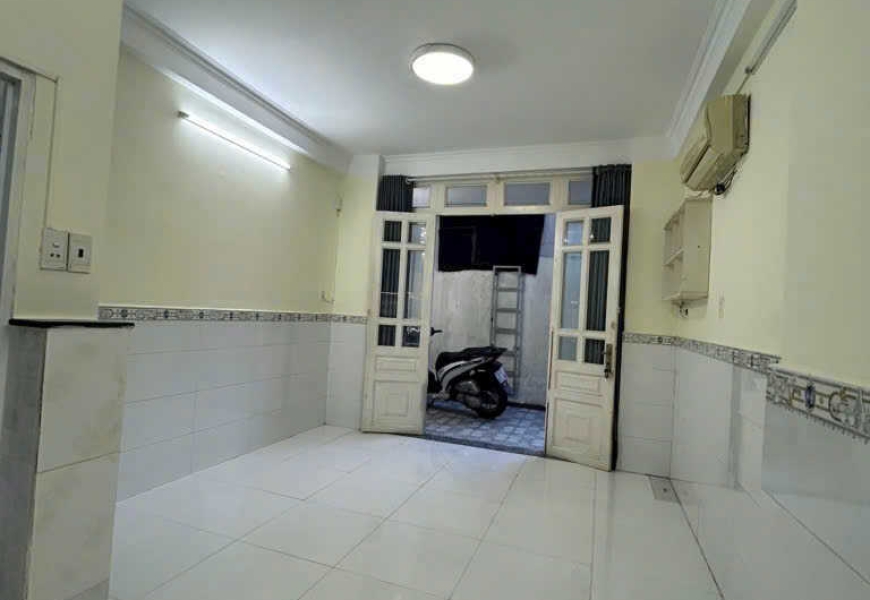 Bán nhà hẻm 373 Trần Xuân soạn 