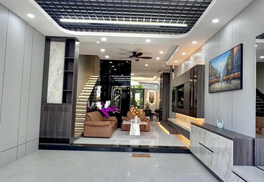 Ở đây có nhà đẹp tìm khách yêu thích căn nhà gặp xem là chốt  Số 4 đường d4 khu tái định cư phạm hữu lầu phường Tân Mỹ quận 7 liền kề Phú Mỹ Hưng