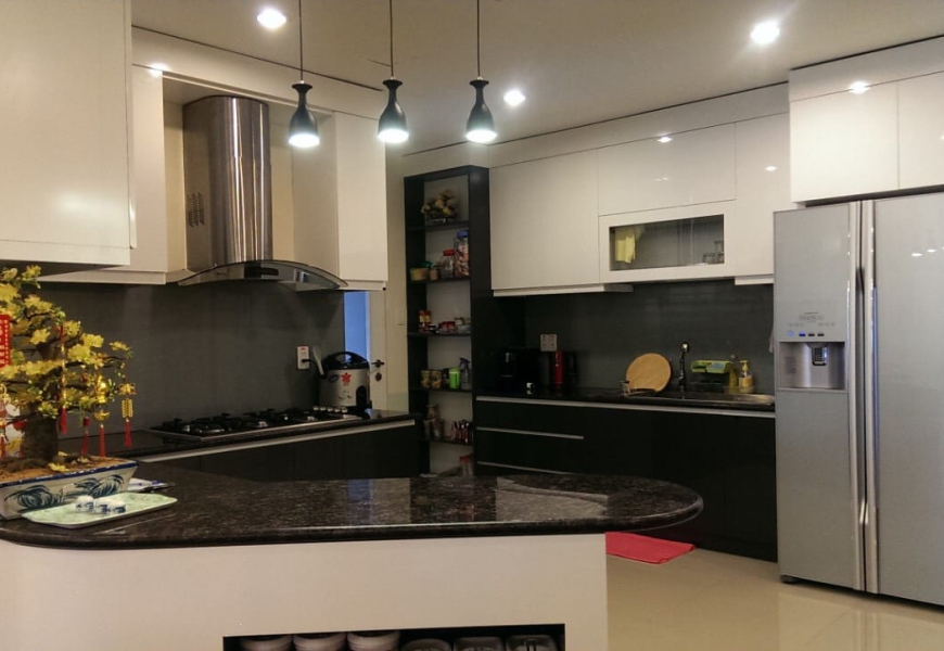 12 TỶ BÁN CĂN HỘ CAO CẤP RIVERSIDE REDENSCE,PHÚ MỸ HƯNG Q7 DT 245M2 TẦNG 3,CÓ 3PN,2WC TRONG ĐÓ CÓ 100M LÀM SÂN VƯỜN,HỒ CÁ THOÁNG MÁT,KHÔNG GIAN LÝ TƯỞNG HIỆN ĐANG CÓ HĐ THUÊ 2370USD/TH FULL NỘI THẤT CAO CẤP GIÁ 12 TỶ THƯƠNG LƯỢNG CC SPK2