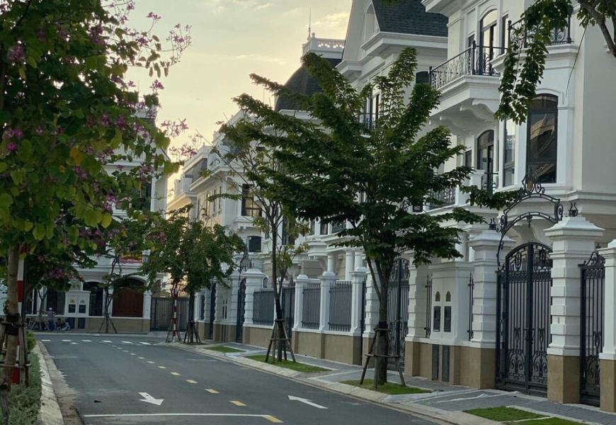 BÁN BIỆT THỰ VITORIA NOVALAND Q2