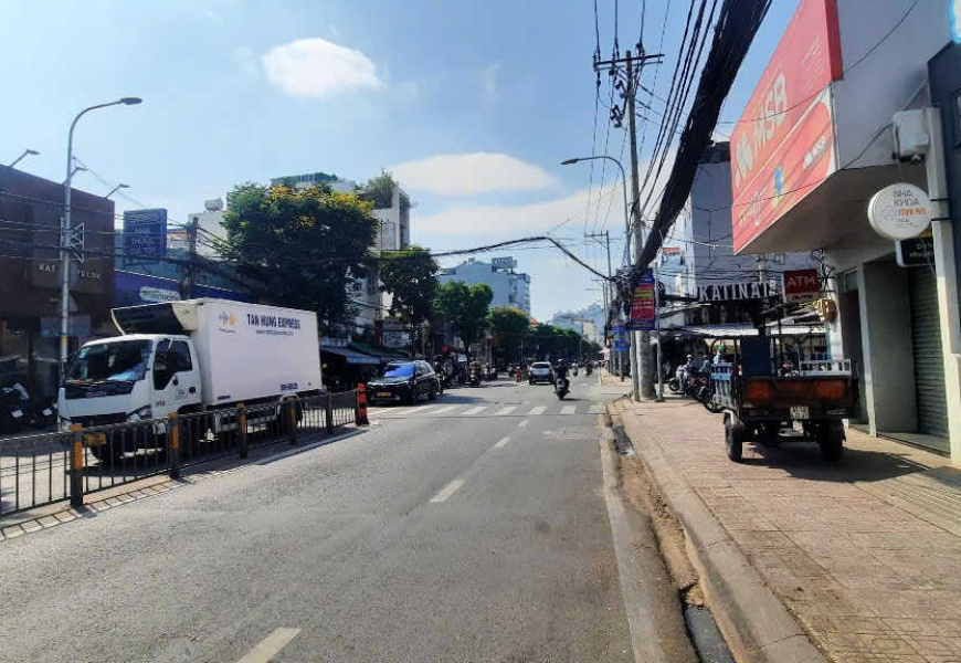 Cho Thuê MB Mặt Tiền Đường Nguyễn Thị Thập P.Tân Quy .Q.7