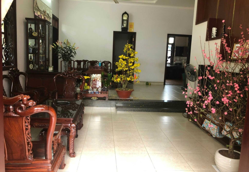 Gia Đình Xuất Ngoại Cần Sang Lại Căn Biệt Thự sân vườn Mặt Tiền Đường Số Q7