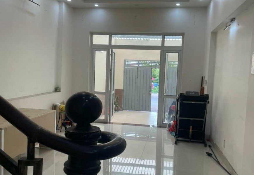 Bán nhà MT view sông Trần Xuân soạn,p Tân Hưng 