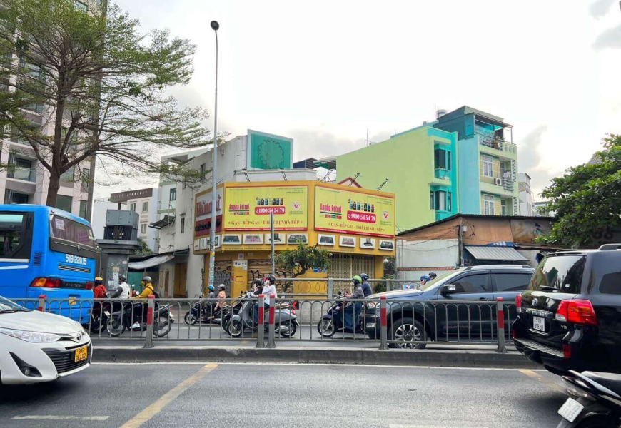 BÁN CĂN GÓC 2 MẶT TIỀN ĐƯỜNG KHÁNH HỘI, QUẬN 4