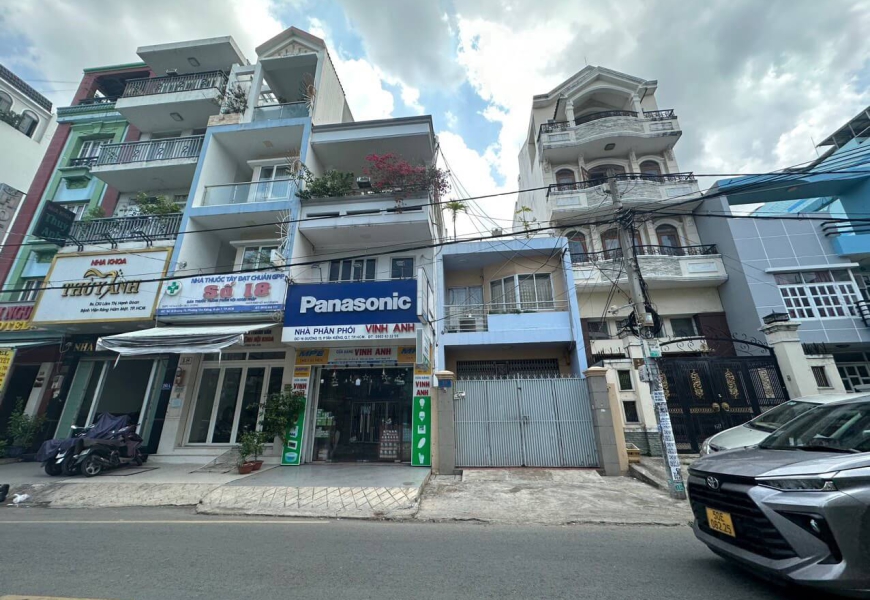 Đường kinh doanh đông gần chợ tân quy và trường học lê thánh tôn Bán nhà 3 tầng mặt tiền đường số 15