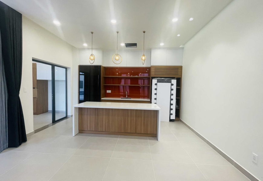 Biệt thự sân vườn 1260m2,view Hồ Lớn,đường Tân mỹ ngay trung tâm Q7-sát bên là trường đại học marketing