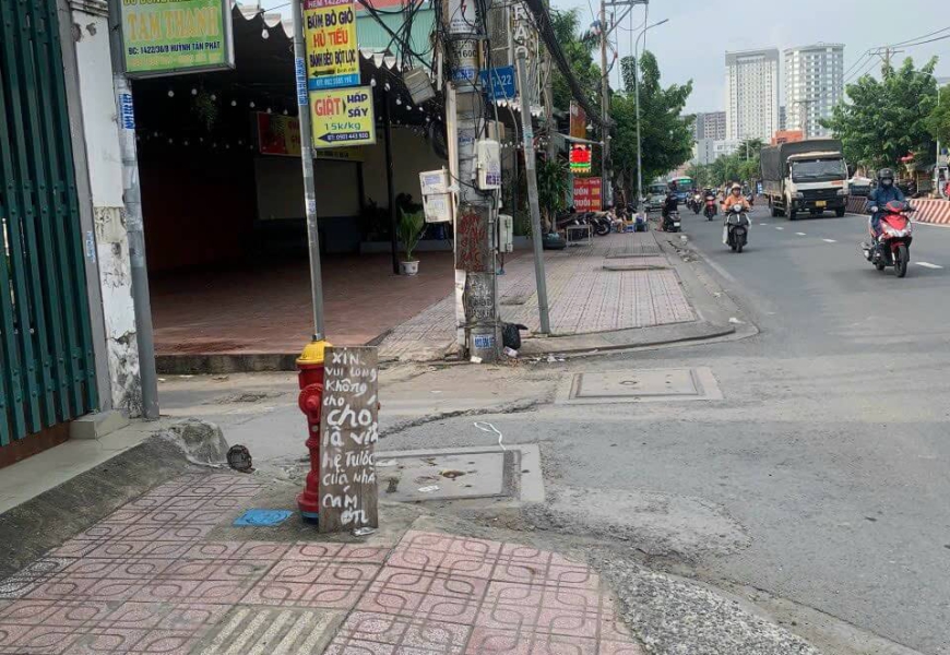 Bán lô đất hẻm 1422 huỳnh tấn phát , Q7