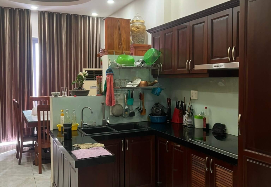 Bán nhà đường 16 phường tân phú Quận 7