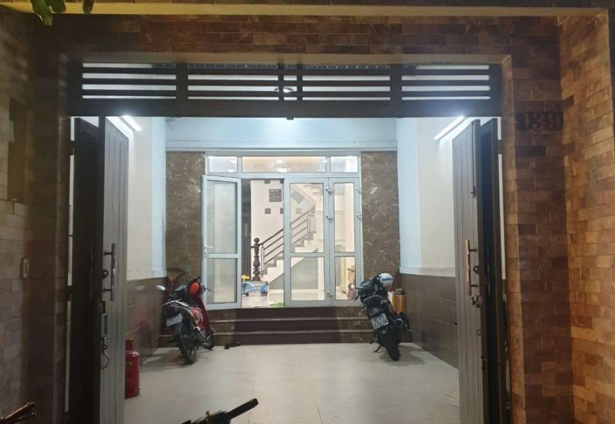 Bán nhà MT trần xuân soạn, p tân hưng QUẬN7