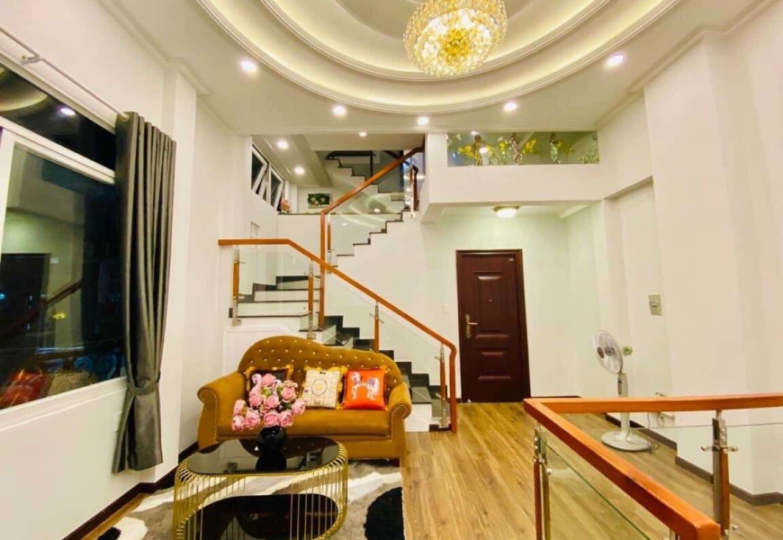 BÁN NHÀ ĐẸP GÓC 2MẶT TIỀN ĐƯỜNG XE HƠI LÂM VĂN BỀN, P.TÂN KIỂNG, QUẬN 7 - FULL NỘI THẤT CAO CẤP