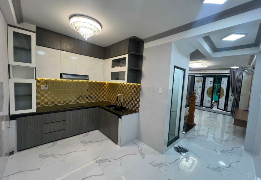 Bán Nhà Đẹp 2 Lầu Đón Tết Năm Thìn 2024 - Giá 4.8 Tỷ
