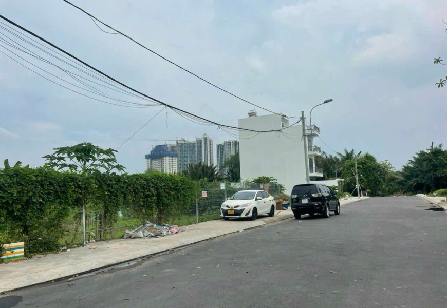 Bán 2 lô đất..Giá tốt đầu tư  - 2 mặt tiền đường số Lâm văn Bền,Q7