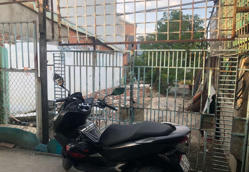 Bán 200m2 đất 3 mặt tiền hẻm kinh doanh buôn bán, phường Phú Mỹ, Q7 