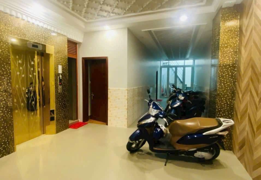 BÁN KHÁCH SẠN ĐẸP ,MỚI NHẤT KHU CÔNG ÍCH QUẬN 7  KHÁCH SẠN đang có hợp đồng thuê 60 tr/tháng.rất đông khách . Số 36 đường số 2c p.Phú Mỹ .q7 (khu công ích q4 đường PHẠM HỬU LẦU đi vào )