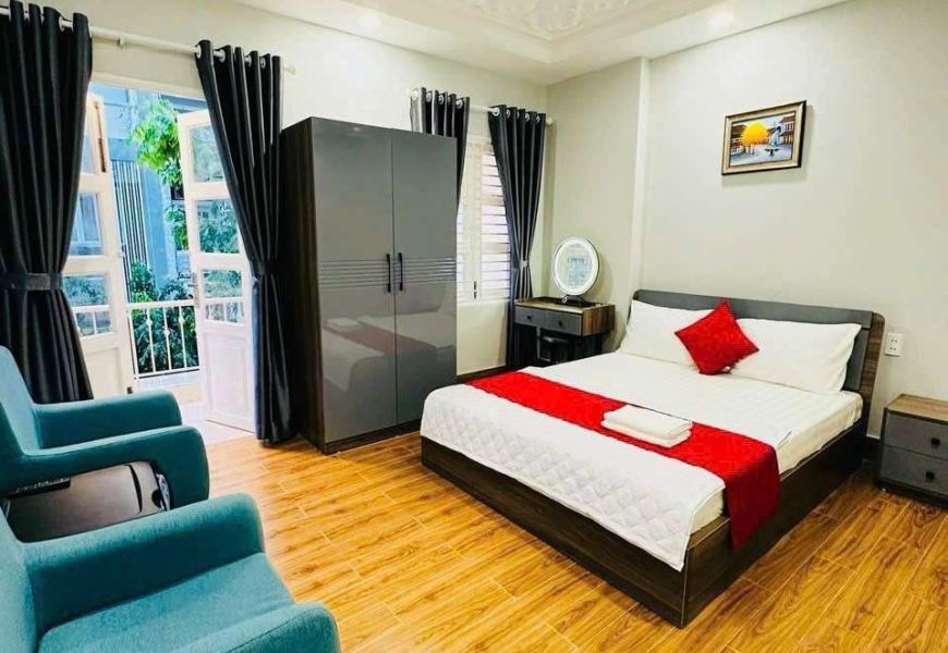 BÁN KHÁCH SẠN ĐẸP ,MỚI NHẤT KHU CÔNG ÍCH QUẬN 7  KHÁCH SẠN đang có hợp đồng thuê 60 tr/tháng.rất đông khách . Số 36 đường số 2c p.Phú Mỹ .q7 (khu công ích q4 đường PHẠM HỬU LẦU đi vào )