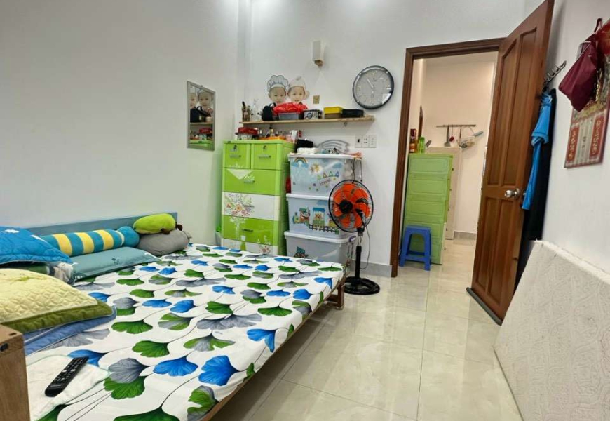 CẦN BÁN NHÀ VƯỜN SÂN TO ĐÙNG TẶNG THÊM CÂY XOÀI TRÁI SUM SUÊ - GIÁ BÁN 4.2 TỶ TL