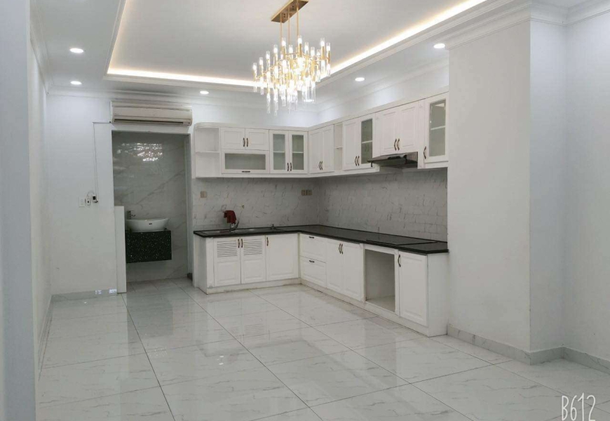 Hàng thơm.. Ngộp thở bán gấp giá 11 tỷ  Bán nhà mặt tiền đường số 37,sát bên lâm văn bền