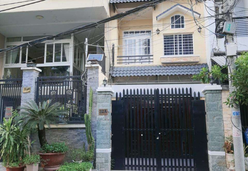 Hàng thơm.. Ngộp thở bán gấp giá 11 tỷ  Bán nhà mặt tiền đường số 37,sát bên lâm văn bền